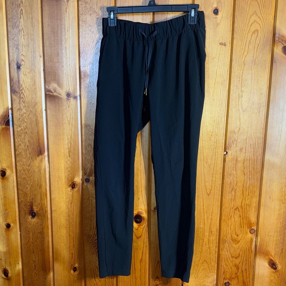 Pants - Lululemon Athletica black jogger sweatpants size 4 workout athletic casual pants
